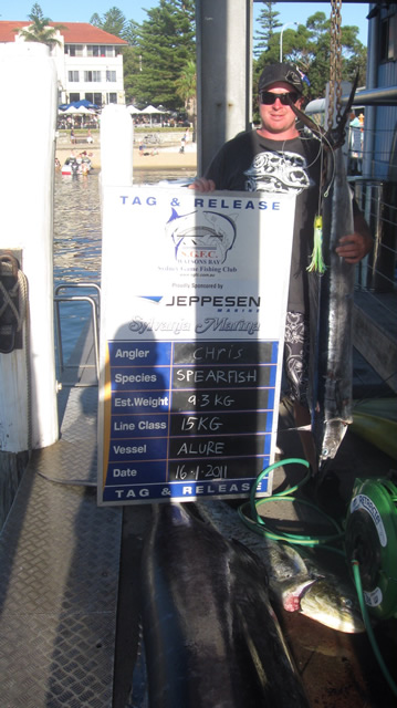 ANGLER: Chris Uptown  SPECIES: Shortbill Spearfish  WEIGHT: 9.3 Kg LURE: J.B. Lumo Dingo